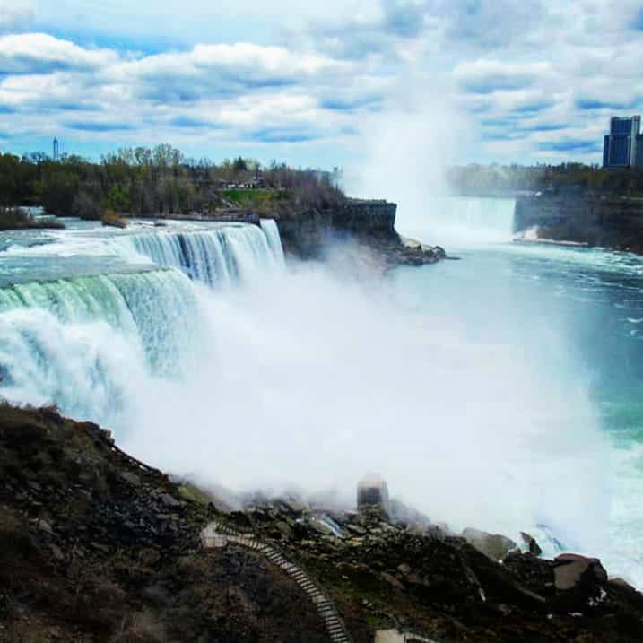 A Trip to Niagara Falls | Traxplorio